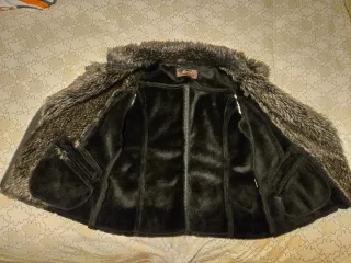 Chaleco Bershka Piel Sintética con Pelo