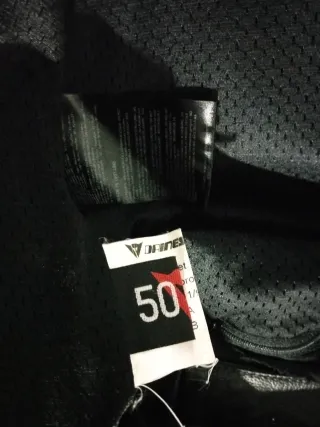 Mono Dainese Blanco y Negro