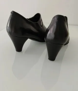 Zapatos Looky Negros Tacón Bajo