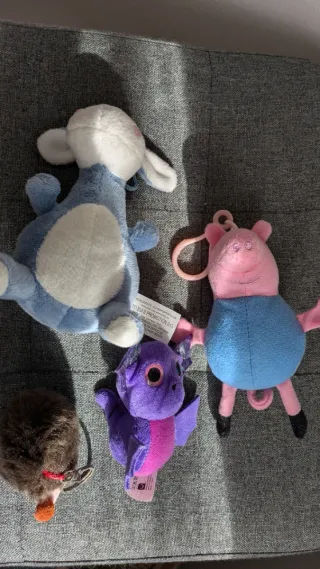 Lotto da quattro peluche