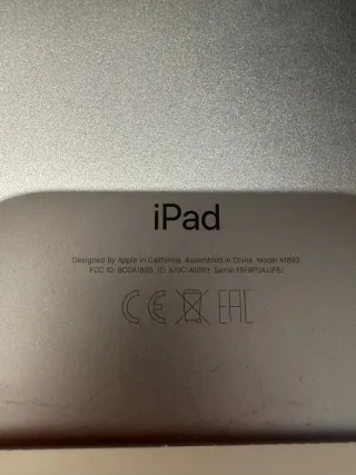 iPad 6ª Gen (2018) 32gb - Para piezas o reparación