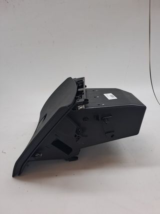 GUANTERA PEUGEOT 208 (3)