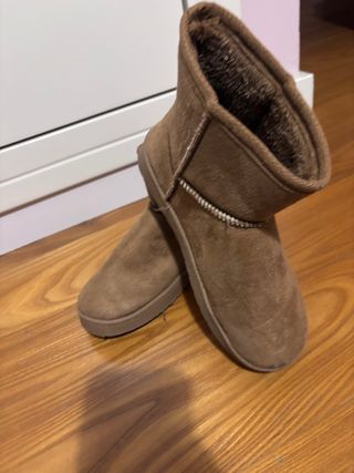 Botines planos ante marrones