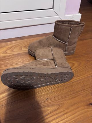 Botines planos ante marrones