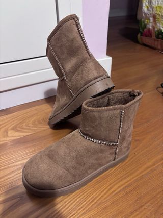 Botines planos ante marrones