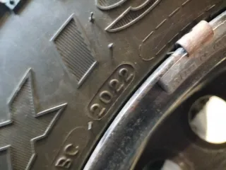 4 Neumáticos y Llantas Suzuki Jimny