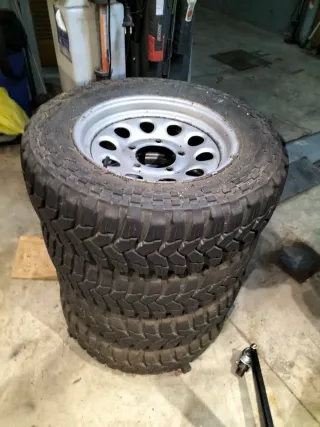 4 Neumáticos y Llantas Suzuki Jimny