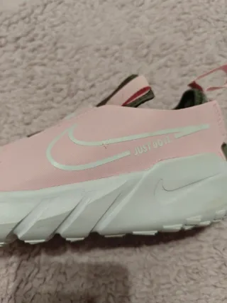 Zapatillas Nike Niña Rosa y Gris