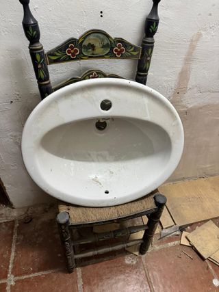 Lavabo de cerámica blanco