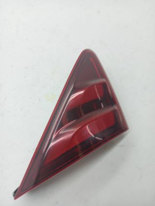 PILOTO TRASERO IZQUIERDO INTERIOR PEUGEOT 3008 (3)