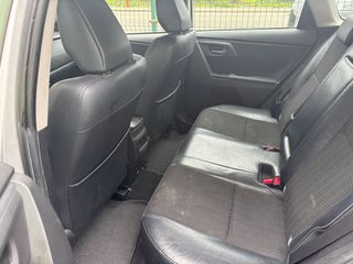 Toyota Auris 2014 Familiar