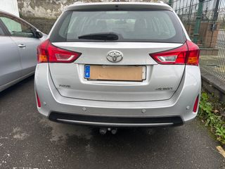Toyota Auris 2014 Familiar
