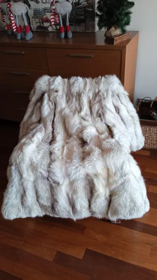 Elegante abrigo de piel Zorro Ártico