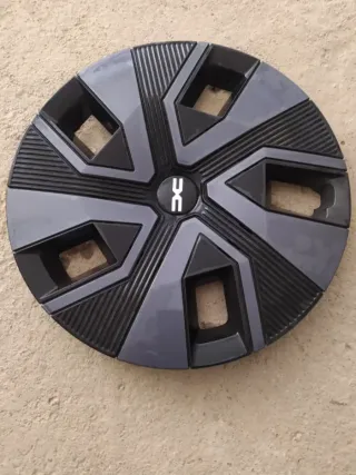 1 Tapacubo Dacia Sandero R16