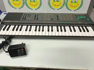 Teclado Yamaha PortaSound PSS-360 Retro