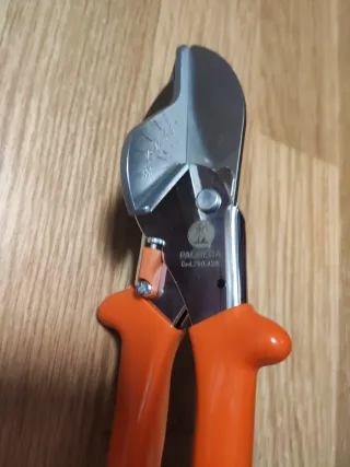 Tijeras corte inglete Palmera