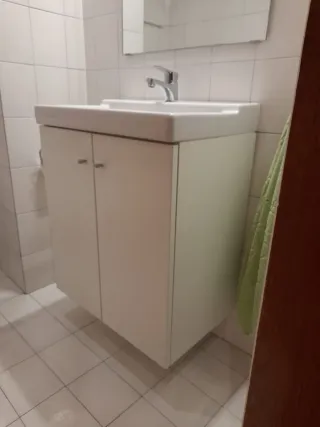 Mueble de baño con espejo