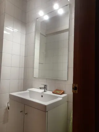 Mueble de baño con espejo