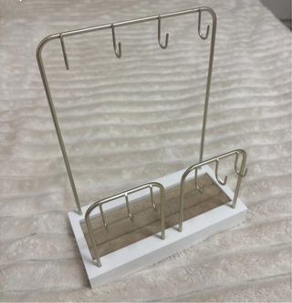 Joyero Stradivarius plateado y blanco