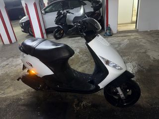 Piaggio Scooter Blanco