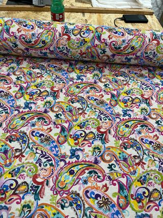 Scampolo di cotone con stampa 150x280