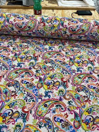 Scampolo di cotone con stampa 150x280