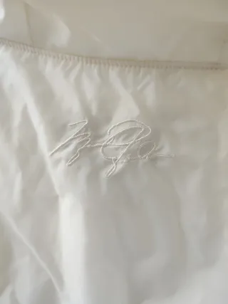 Chaqueta Jordan Blanca y Azul precio negociable