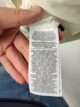 Chaqueta Jordan Blanca y Azul precio negociable