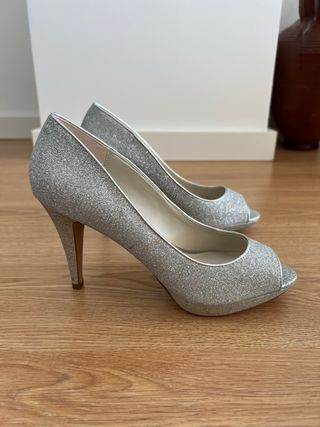 Zapatos de tacón Aldo plateados