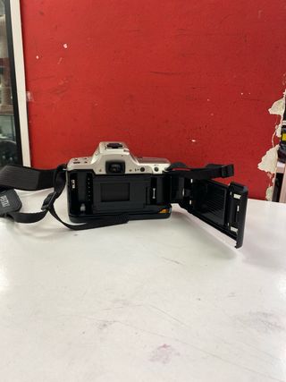 CAMARA DE FOTOS: PENTAX "MZ-60"