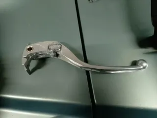 Maneta y base baúl Honda CB 1000r