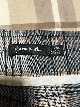 Falda pantalón cuadros Stradivarius