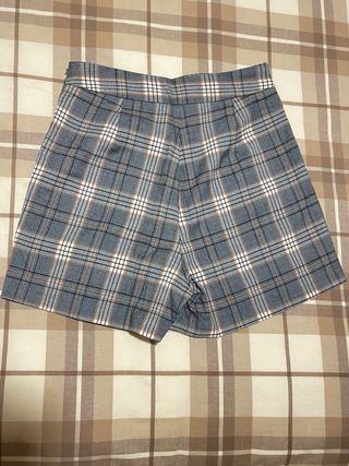 Falda pantalón cuadros Stradivarius