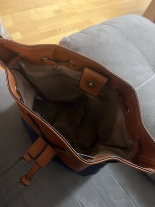 Bolso de mujer azul y marrón