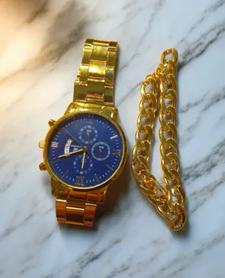 Reloj y Pulsera Dorados
