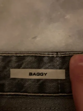 Pantalón Baggy Pull&Bear Talla 44 Gris