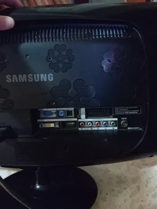 TV y Monitor Samsung 20"