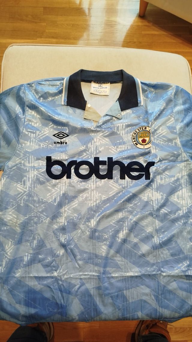 Camiseta vintage Manchester City 1990