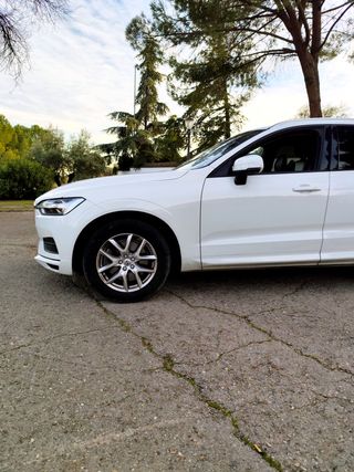 VOLVO XC60 T5 (250cv) MOMENTUM 2018 131.000km