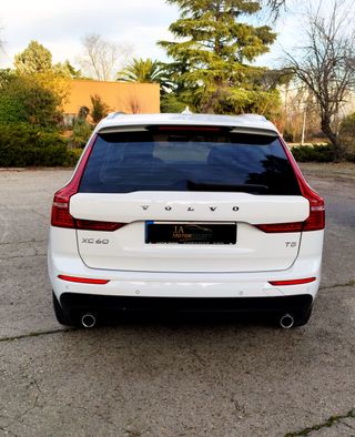 VOLVO XC60 T5 (250cv) MOMENTUM 2018 131.000km