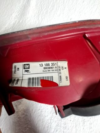 PILOTO TRASERO DERECHO OPEL CORSA D (S07)