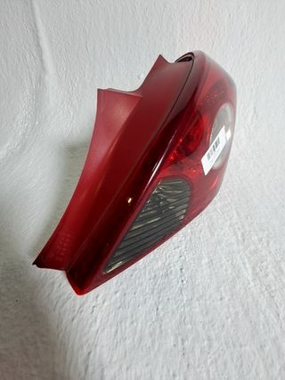 PILOTO TRASERO DERECHO OPEL CORSA D (S07)