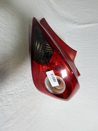 PILOTO TRASERO DERECHO OPEL CORSA D (S07)