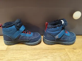 Botas montaña infantiles T. 24-25