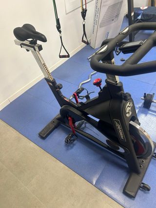 Bicicleta Spinning Life Fitness IC1 nueva