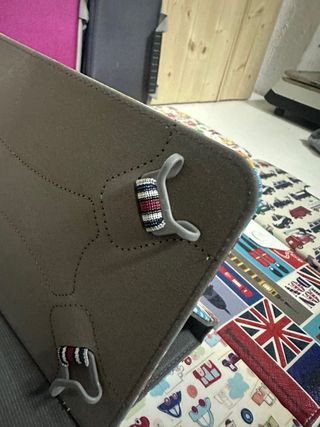 Lote de 12 fundas tablet surtidas