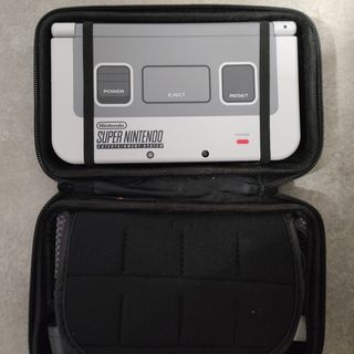 Nuovo Nintendo 3DS XL Edizione SNES