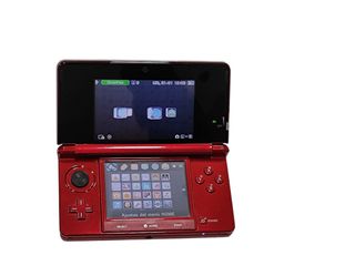 CONSOLA NINTENDO 3DS ROJA + CARGADOR