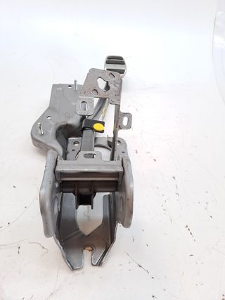 PEDAL FRENO FORD FOCUS (2)