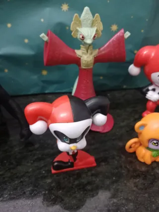 Lote de 5 figuras de juguete